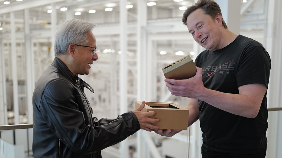 NVIDIA ส่งมอบ DGX Spark ให้ Elon Musk ด้วยตัวเอง ก่อนวางขายจริง ต.ค. นี้
