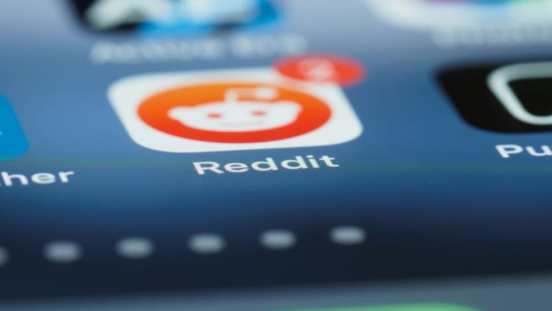 AI Reddit สุดป่วน! แนะคนใช้เฮโรอีนแก้ปวด Moderator กุมขมับ