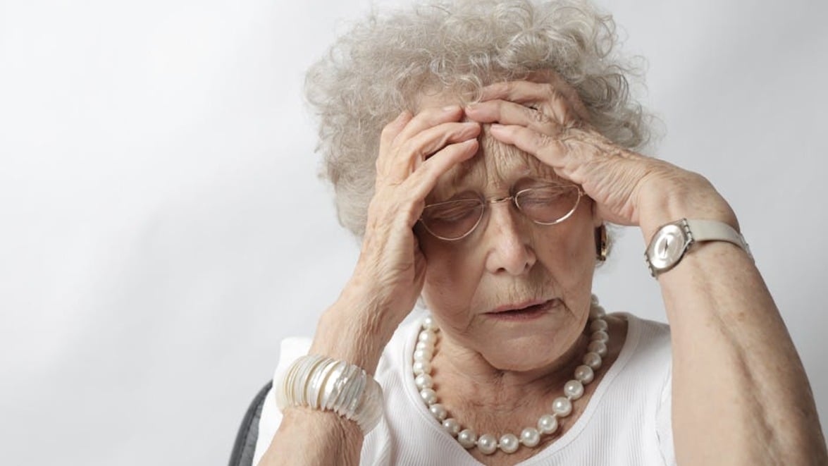 ถอดรหัส Alzheimer's: พันธุกรรมหรือไลฟ์สไตล์ อะไรกำหนดชะตาสมองเรา?