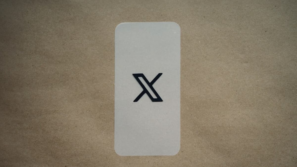 Grok งานเข้าไม่จบ! อ้างแก้ระบบกันโป๊แล้ว แต่ยังจับผู้ชาย "แก้ผ้า" ได้หน้าตาเฉย