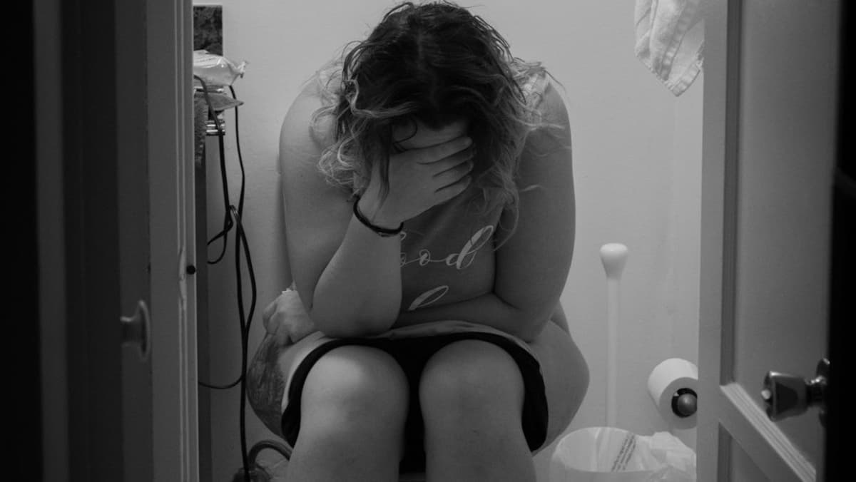 มะเร็งลำไส้ใหญ่คร่าชีวิต James Van Der Beek: ทำไมคนอายุน้อยถึงเสี่ยงมากขึ้น?