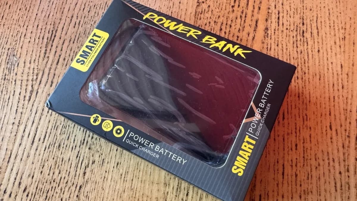 ลองของ! สั่ง Power Bank 9 ล้าน mAh ราคา 300 บาทมาแกะดู ไส้ในทำเอาช็อก