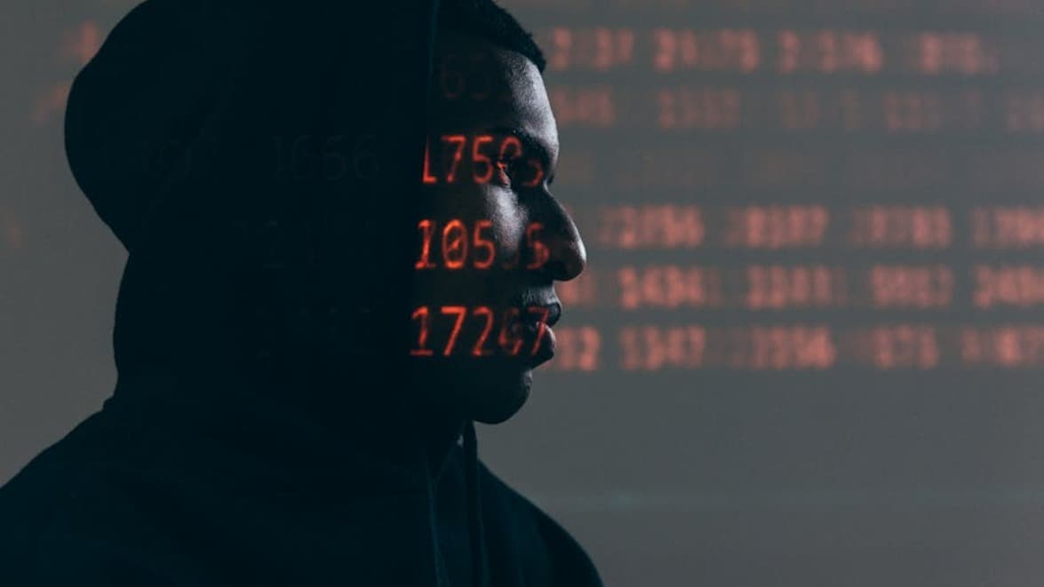 คนสร้าง Spyware โดนเอง! Apple แจ้งเตือน iPhone ถูกโจมตี