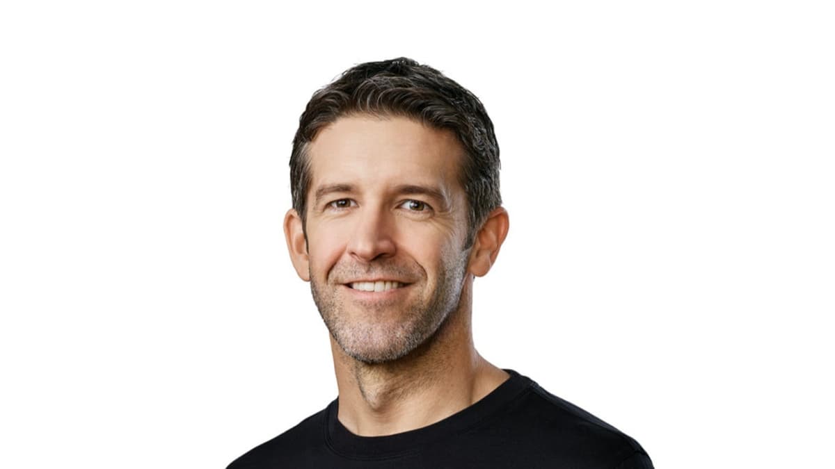 Apple เร่งหาตัวแทน Tim Cook, John Ternus ผงาดขึ้นแท่นตัวเต็ง CEO คนใหม่?